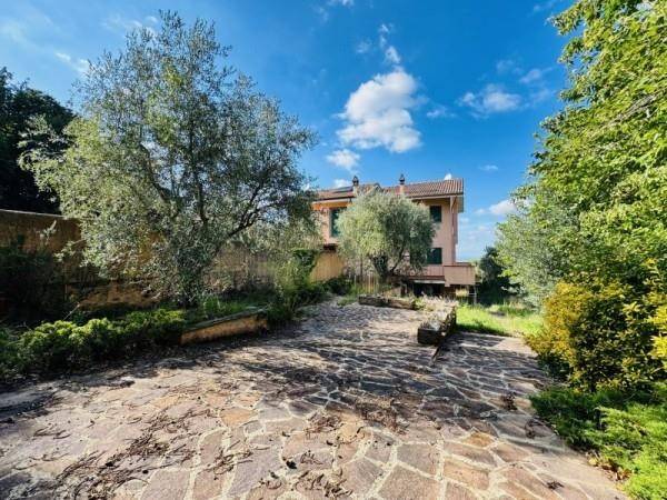 casa indipendente in vendita a Monte Porzio Catone in zona Selve di Mondragone