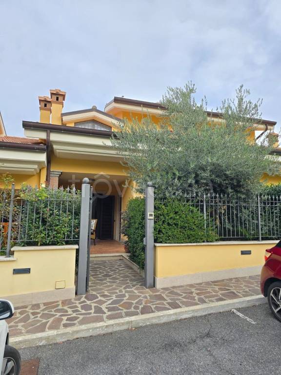 casa indipendente in vendita a Monte Porzio Catone