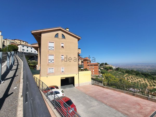 appartamento in vendita a Monte Porzio Catone