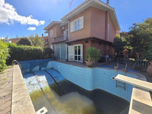 casa semindipendente in vendita a Monte Porzio Catone