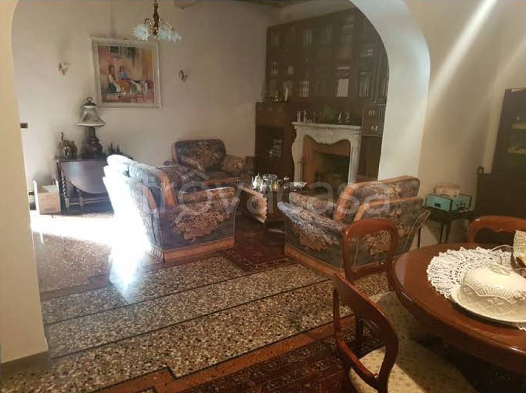 casa indipendente in vendita a Monte Porzio Catone in zona Pilozzo