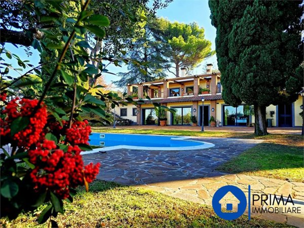 casa indipendente in vendita a Monte Porzio Catone