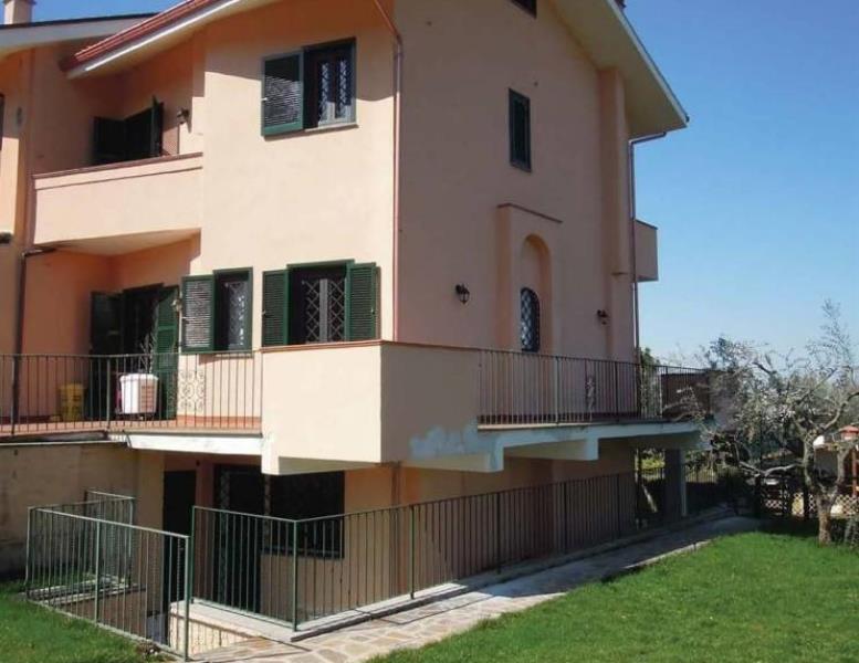casa indipendente in vendita a Monte Porzio Catone in zona Selve di Mondragone