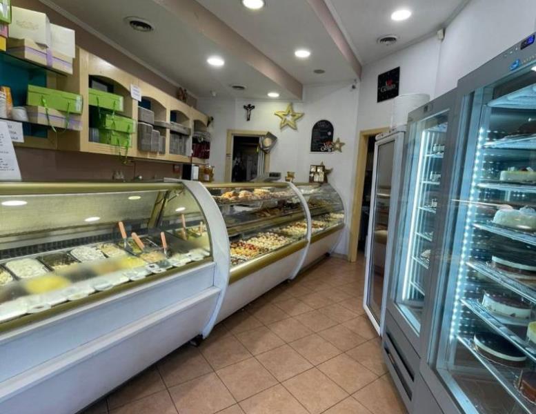 negozio in vendita a Monte Porzio Catone