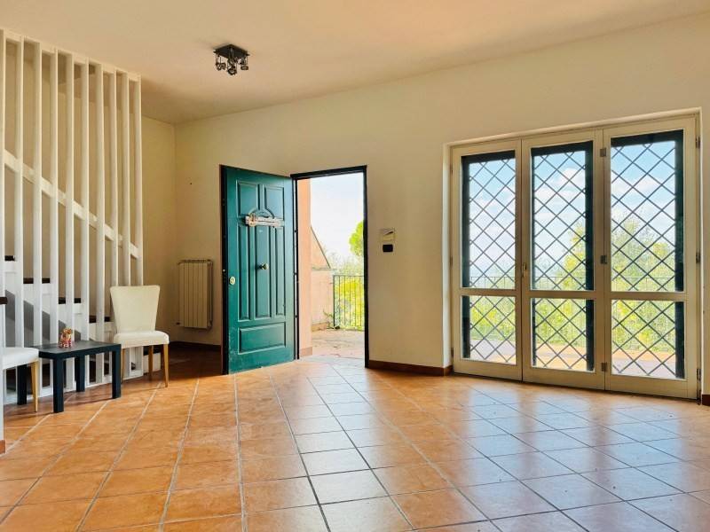 appartamento in vendita a Monte Porzio Catone in zona Selve di Mondragone