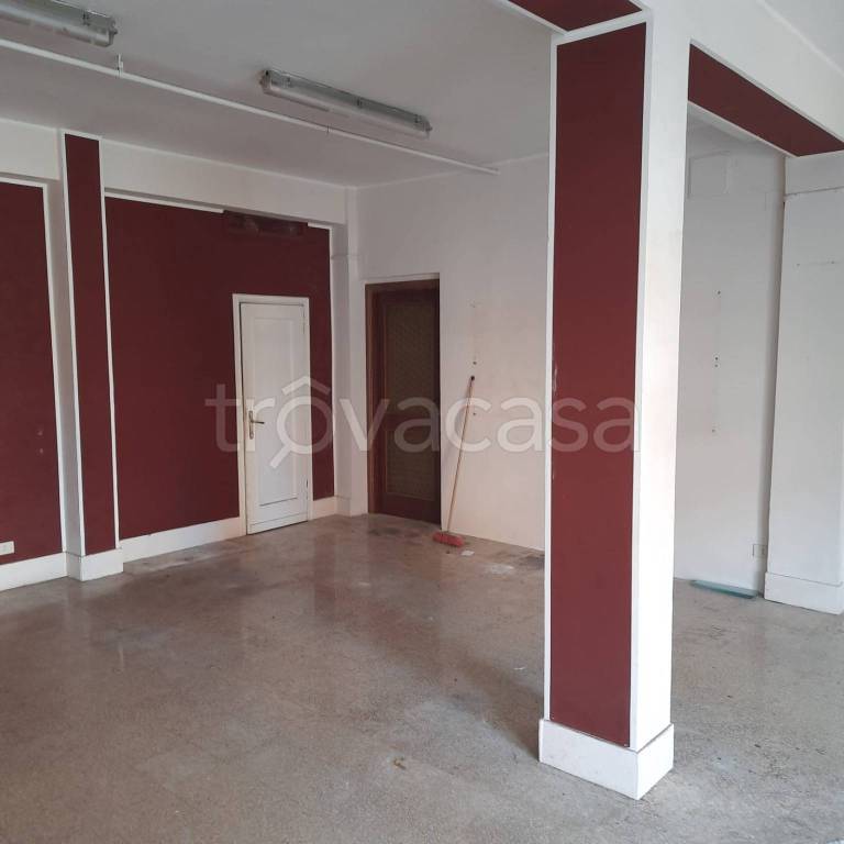 negozio in vendita a Monte Porzio Catone