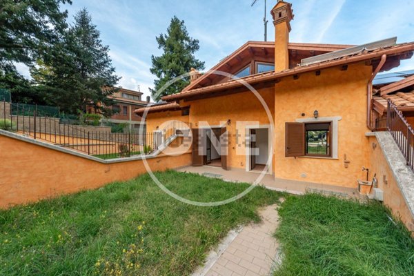 casa indipendente in vendita a Monte Porzio Catone