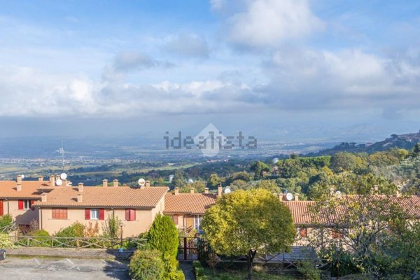 casa indipendente in vendita a Monte Porzio Catone in zona Pratone - Belvedere