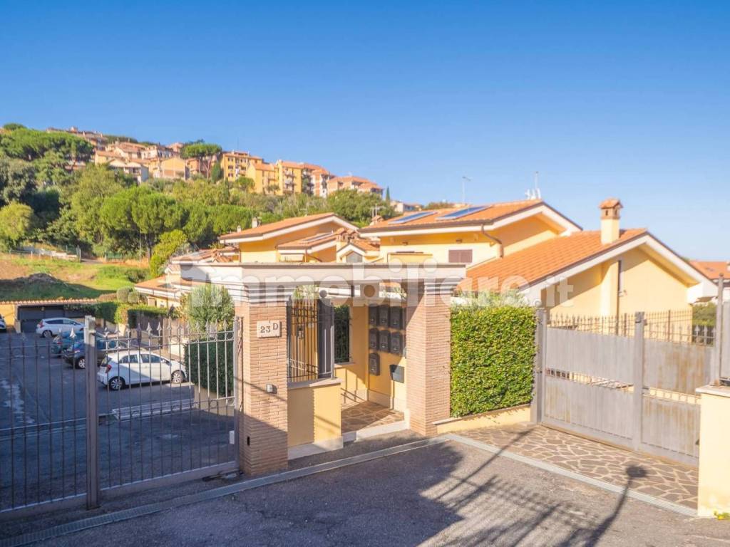 casa indipendente in vendita a Monte Porzio Catone