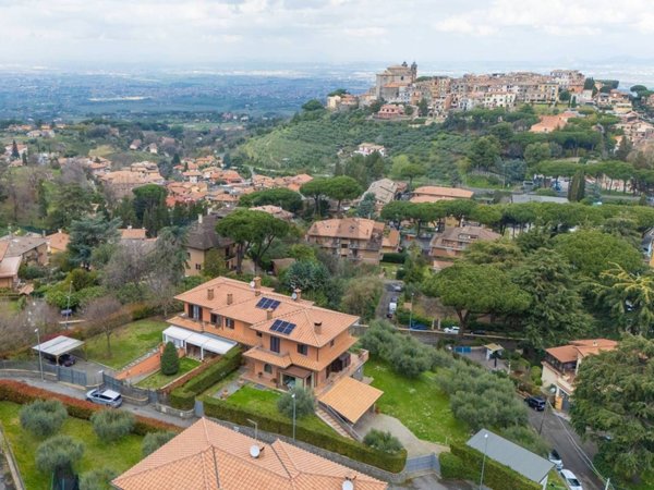 casa indipendente in vendita a Monte Porzio Catone