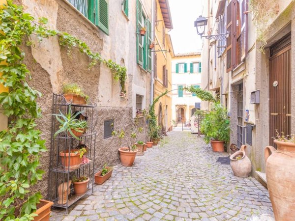 negozio in vendita a Monte Porzio Catone