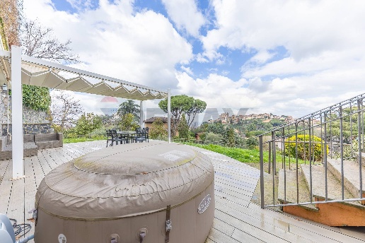 casa indipendente in vendita a Monte Porzio Catone
