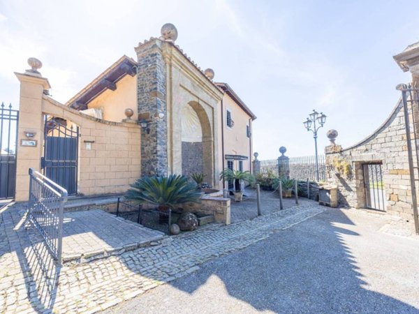 casa indipendente in vendita a Monte Porzio Catone