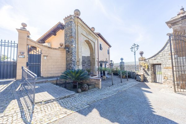 casa indipendente in vendita a Monte Porzio Catone