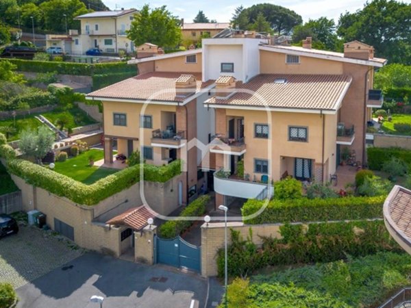 appartamento in vendita a Monte Porzio Catone