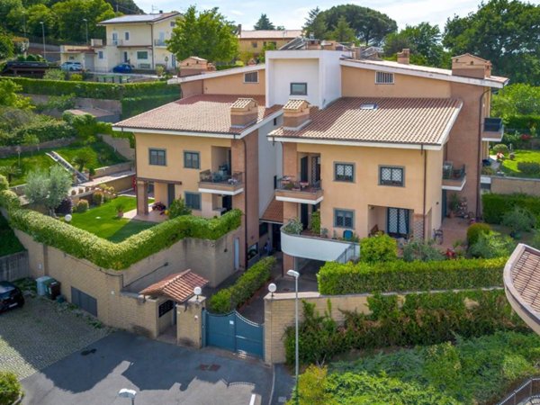 appartamento in vendita a Monte Porzio Catone