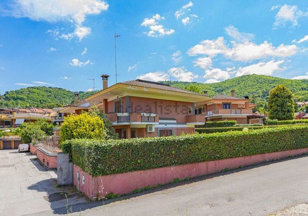 casa indipendente in vendita a Monte Porzio Catone