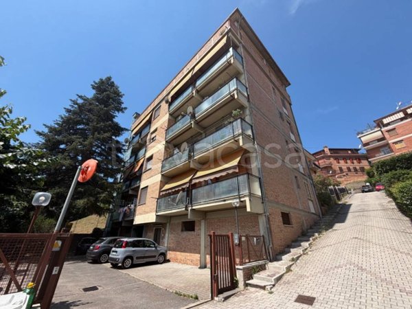 appartamento in vendita a Monte Porzio Catone in zona Pilozzo