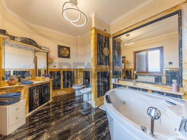 casa indipendente in vendita a Monte Porzio Catone