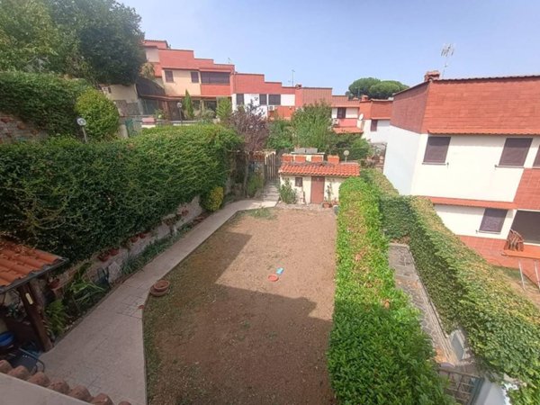 casa indipendente in vendita a Monte Porzio Catone in zona Pilozzo