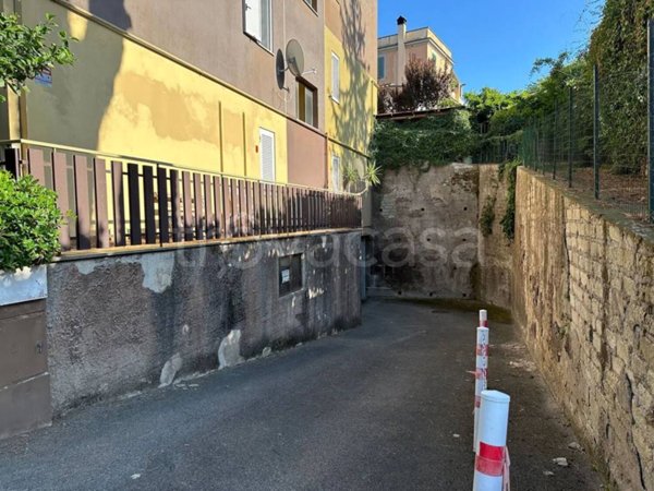 box auto in vendita a Monte Porzio Catone