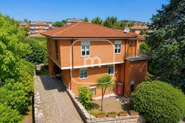 appartamento in vendita a Monte Porzio Catone