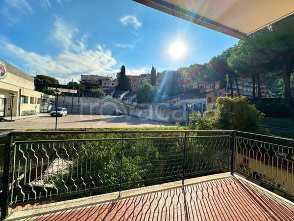 appartamento in vendita a Monte Porzio Catone in zona Pilozzo
