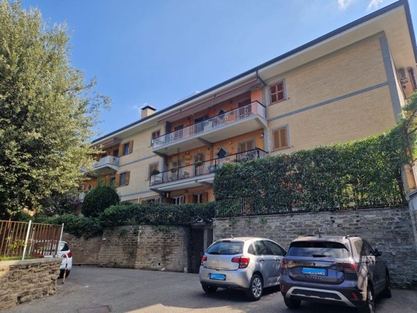 appartamento in vendita a Monte Porzio Catone in zona Armetta