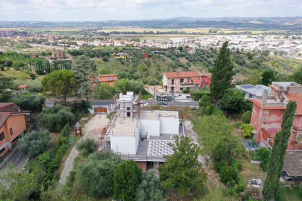 casa indipendente in vendita a Monterotondo in zona Stazione