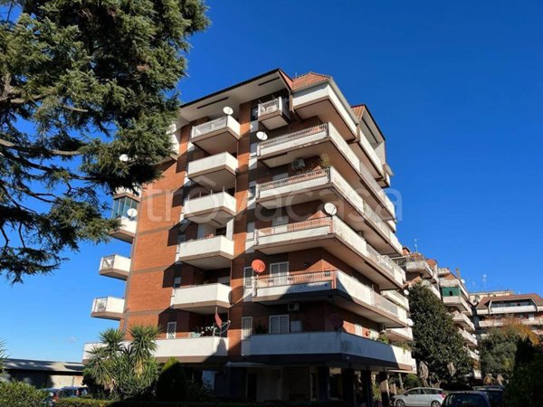 appartamento in vendita a Monterotondo in zona Stazione