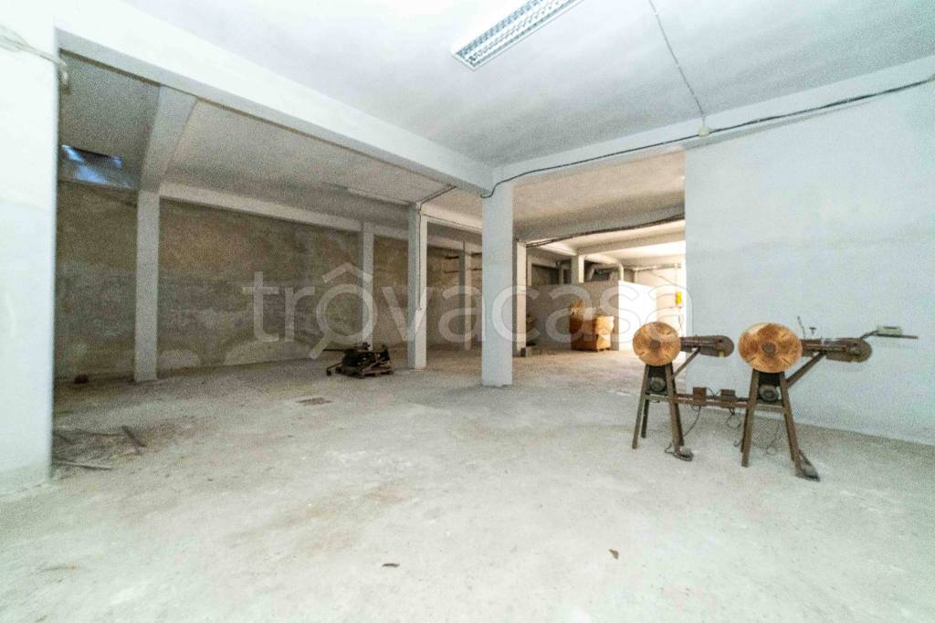 locale commerciale in vendita a Monterotondo