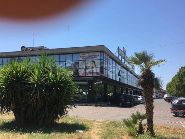 locale di sgombero in vendita a Monterotondo in zona Stazione