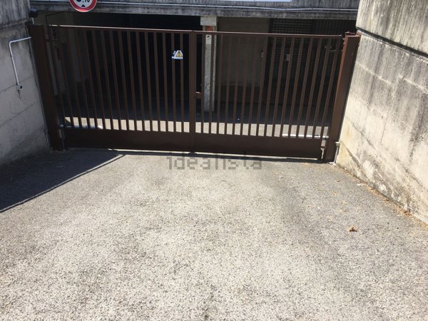 locale di sgombero in vendita a Monterotondo in zona Stazione