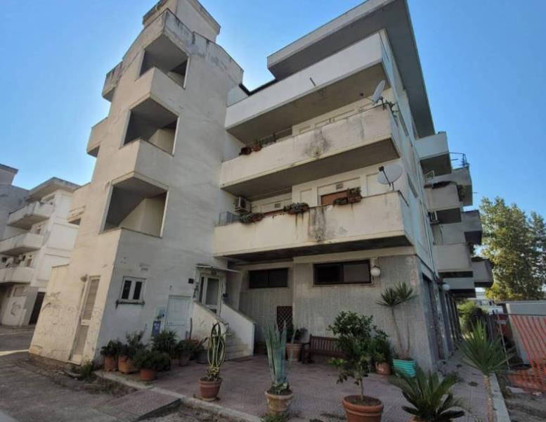 appartamento in vendita a Monterotondo in zona Stazione