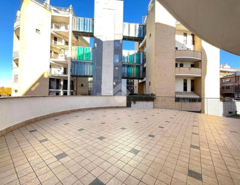 appartamento in vendita a Monterotondo in zona Stazione