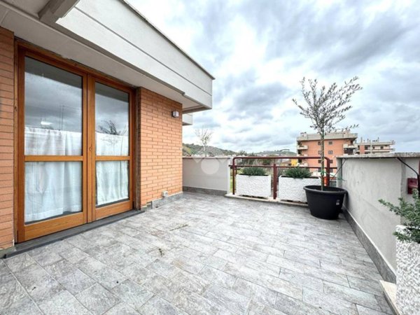 appartamento in vendita a Monterotondo in zona Stazione