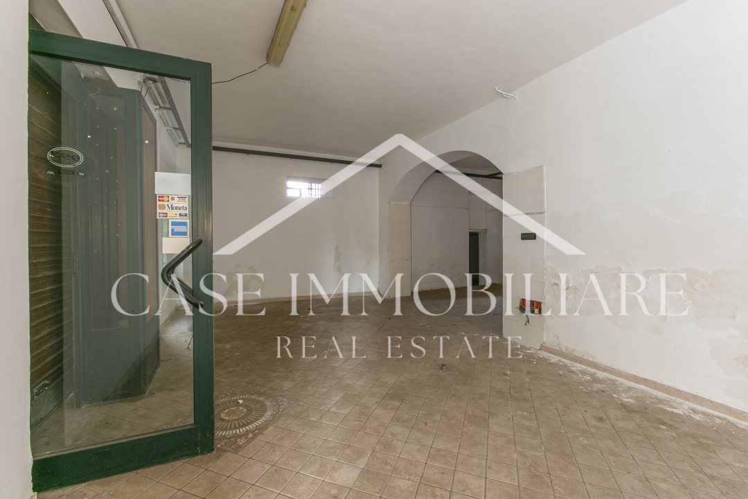 locale commerciale in vendita a Monterotondo in zona Stazione