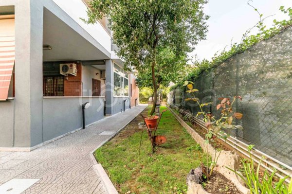 appartamento in vendita a Monterotondo in zona Stazione