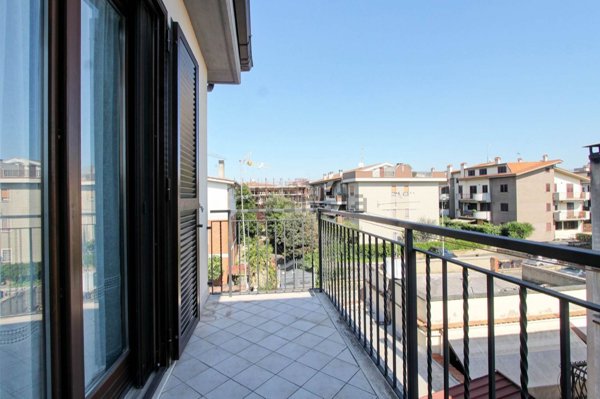 appartamento in vendita a Monterotondo in zona Stazione