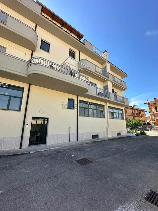 appartamento in vendita a Monterotondo in zona Stazione