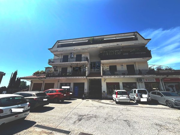 appartamento in vendita a Monterotondo in zona Stazione