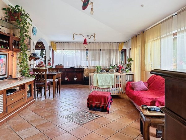 casa indipendente in vendita a Monterotondo