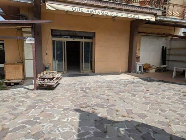 negozio in vendita a Monterotondo