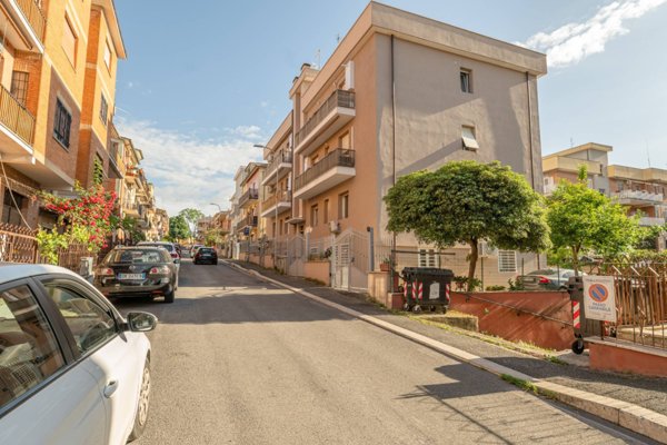 appartamento in vendita a Monterotondo in zona Stazione