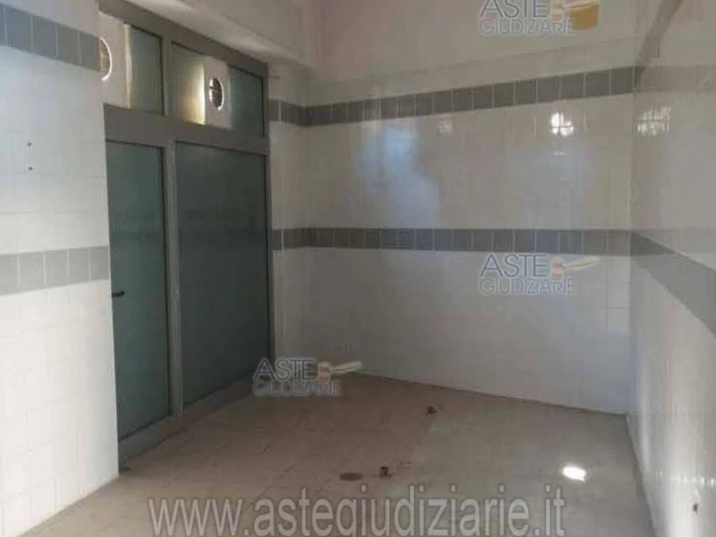negozio in vendita a Monterotondo