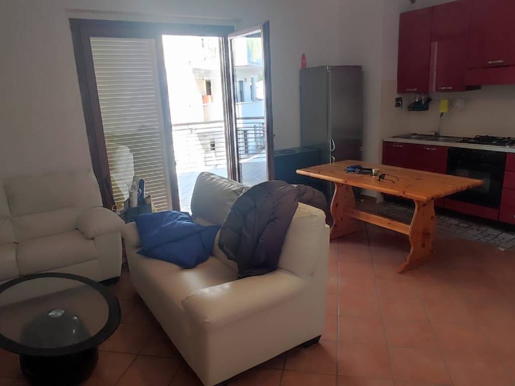 appartamento in vendita a Monterotondo in zona Stazione