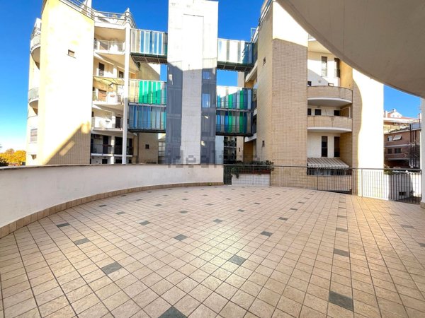 appartamento in vendita a Monterotondo in zona Stazione