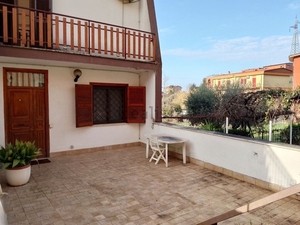 casa indipendente in vendita a Monterotondo