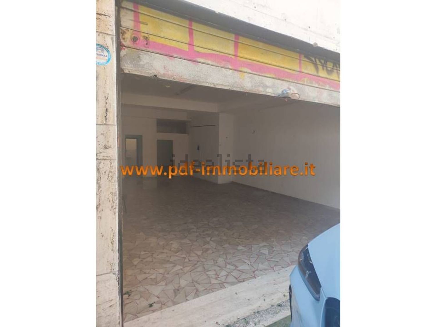 locale commerciale in vendita a Monterotondo