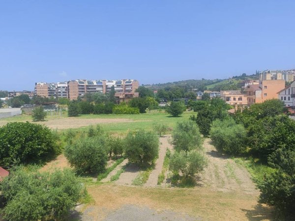 appartamento in vendita a Monterotondo in zona Stazione